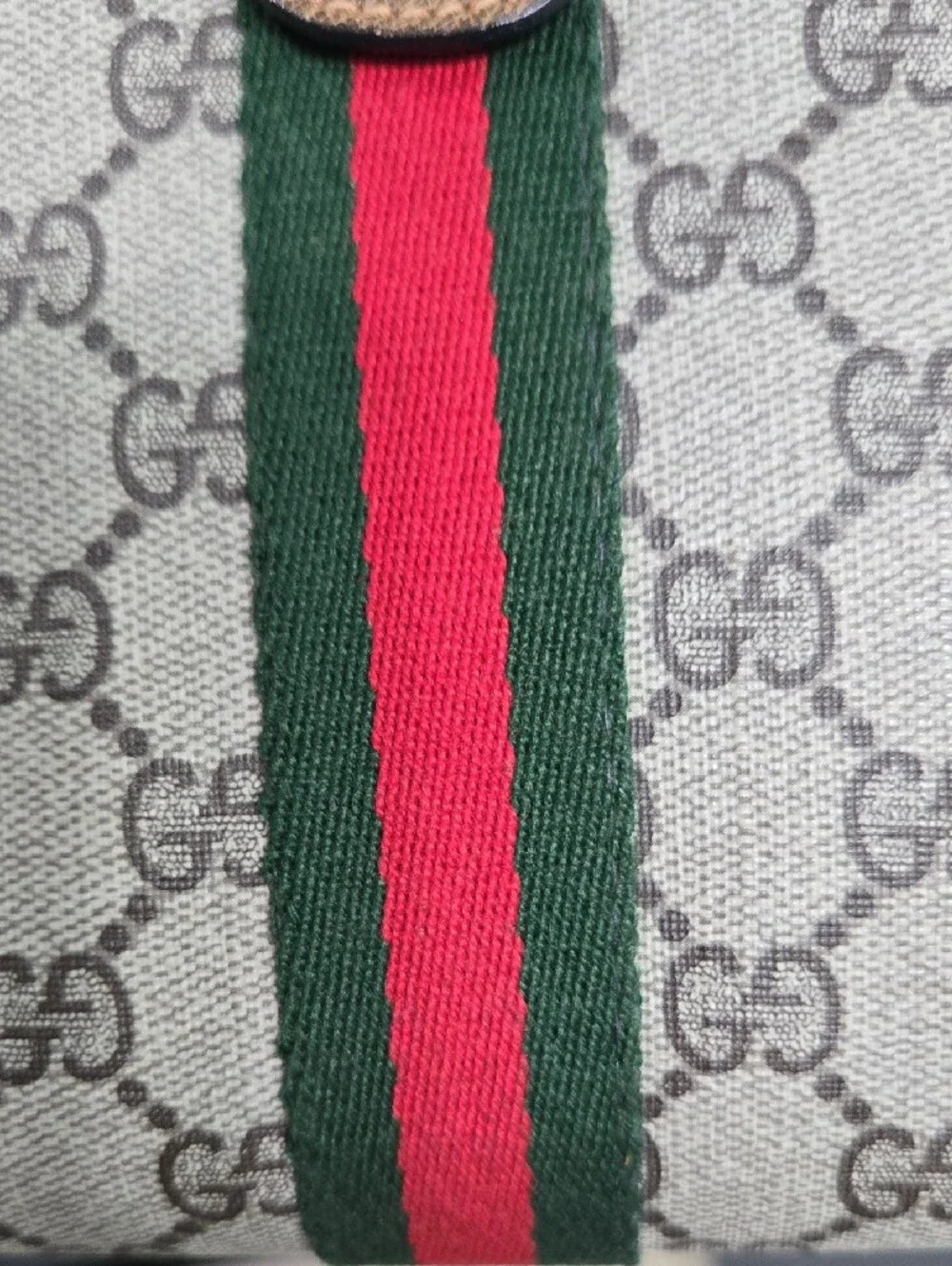 Gucci GG Supreme Sherry Line Accesory Bag Clutch